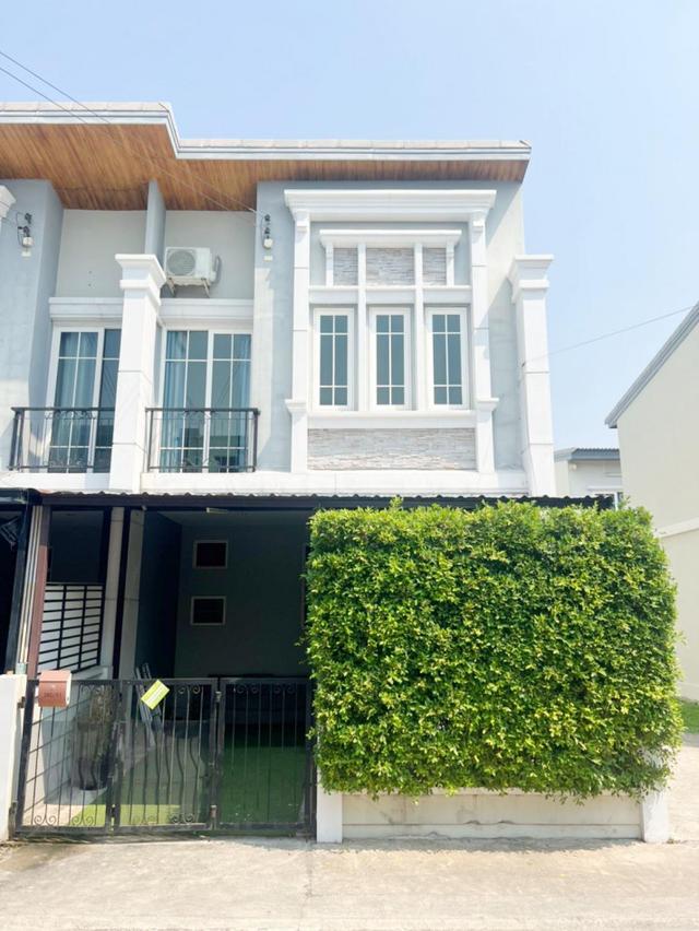 ให้เช่า ทาวน์โฮมหลังริม โกลเด้นทาวน์ 3 บางนา–สวนหลวง 3 นอน เฟอร์ครบ พร้อมอยู่ 1