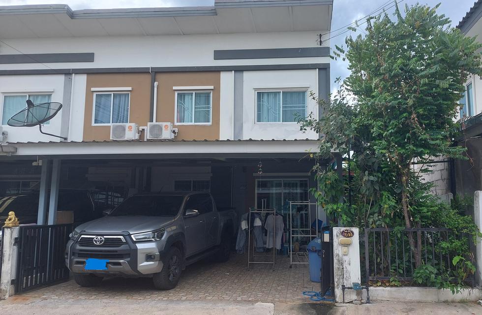 ขายทาวโฮม Lalin Town เพชรเกษม - พุทธมณฑล สาย 4  4ห้องนอน 2ห้องน้ำ 2ที่จอดรถ  ราคา2.5ล้านบาท 1
