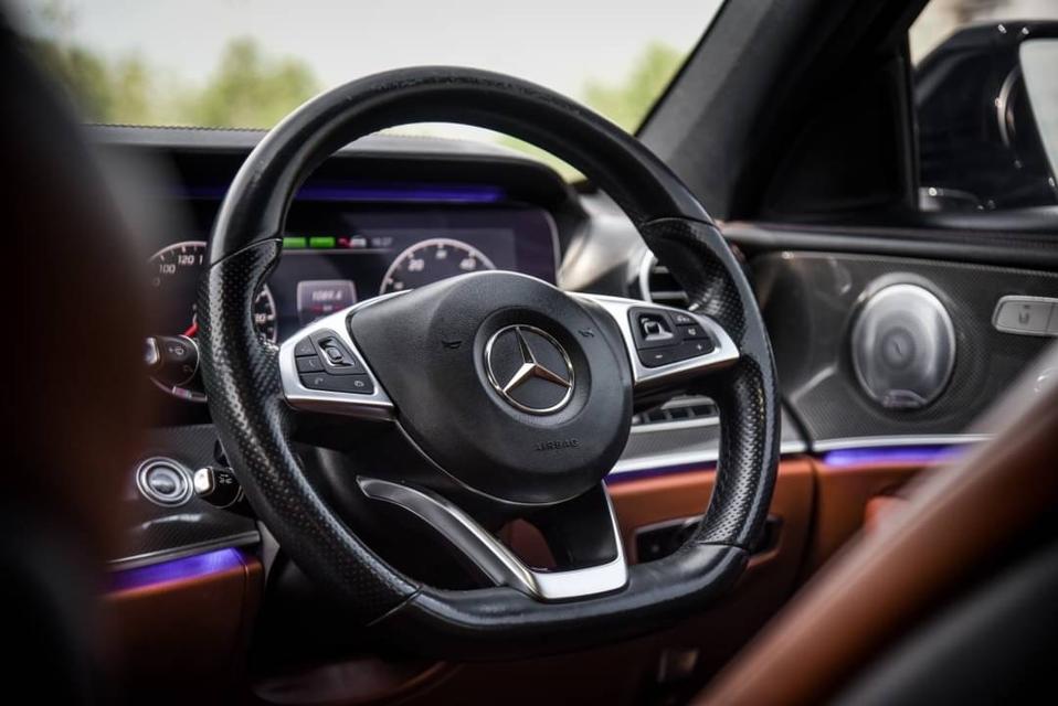 Mercedes-Benz E350e 2.0 AMG Dynamic AT 2018 รหัส CBL3042 19