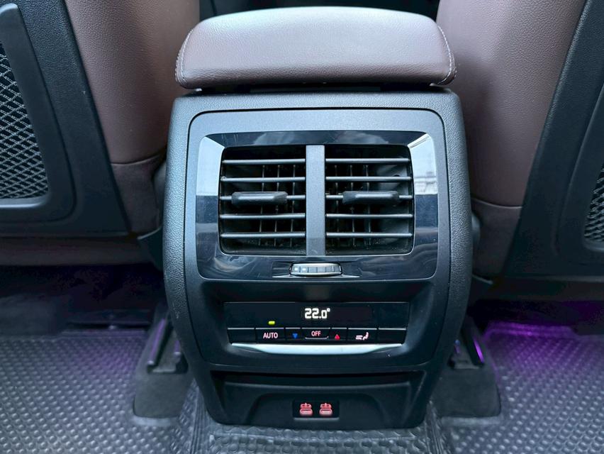 BMW X3 xDrive20d M Sport ปี 22  รถบ้านมือเดียวป้ายแดง สภาพสวยพร้อมใช้ ไม่มีชนหนัก จมน้ำ พลิกคว่ำ การันตี 11