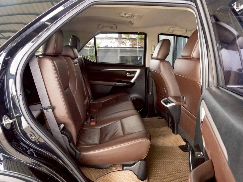 Toyota fortuner 2.4V ปี 2019 11