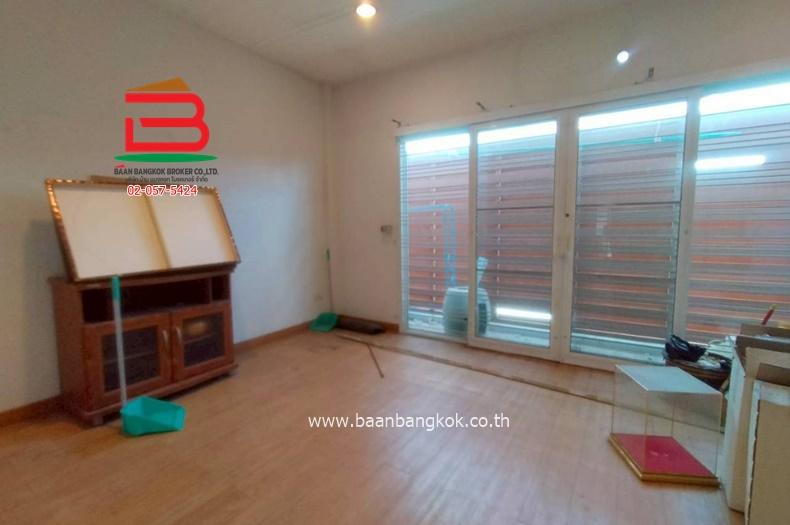 ทาวน์โฮม แกรนดิตี้ 2 สาธุประดิษฐ์ (ใกล้เซ็นทรัลพระราม 3) เนื้อที่ 21.8 ตรว. แขวงบางโคล่ เขตบางคอแหลม กรุงเทพมหานคร 12