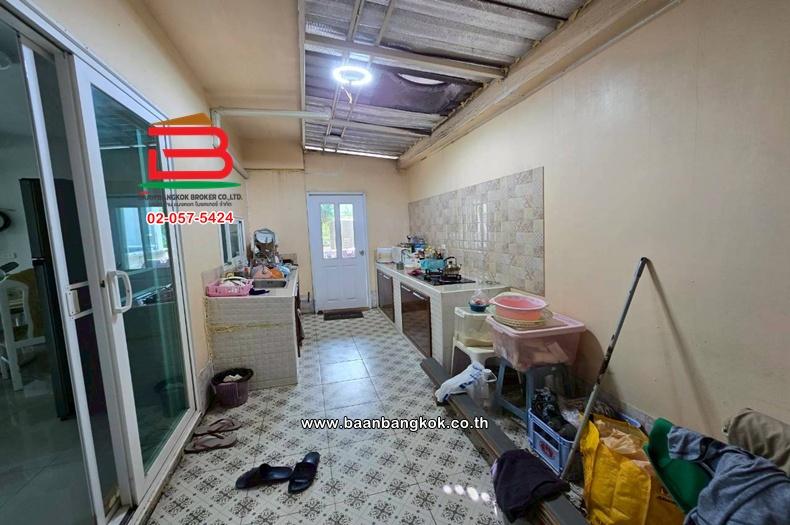 ทาวน์โฮม เนื้อที่ 39.5 ตร.ว. โครงการ เดอะ วิลเลจ ชัยพฤกษ์-วงแหวน (เฟส 6), ใกล้บิ้กซีไทรน้อย ถนนบางกรวย-ไทรน้อย ตำบลไทรน้อย อำเภอไทรน้อย นนทบุรี 5