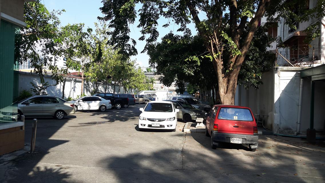 ขายที่ดินใกล้สถานีรถไฟฟ้าตลาดพลู จำนวน  3 ไร่  1 งาน 75 ตารางวา  3