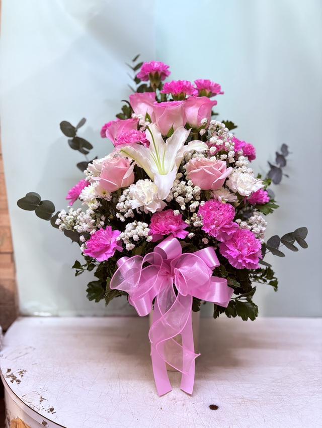 แจกันดอกไม้สด สวยๆ มีหลายขนาดหลายราคา ส่งตลิ่งชัน ถนนบรมราชชนนี จรัญสนิทวงศ์ บางกรวย บางศรีเมือง รัตนาธิเบศร์ บางใหญ่ บางบัวทอง ปากเกร็ด ถนนติวานนท์