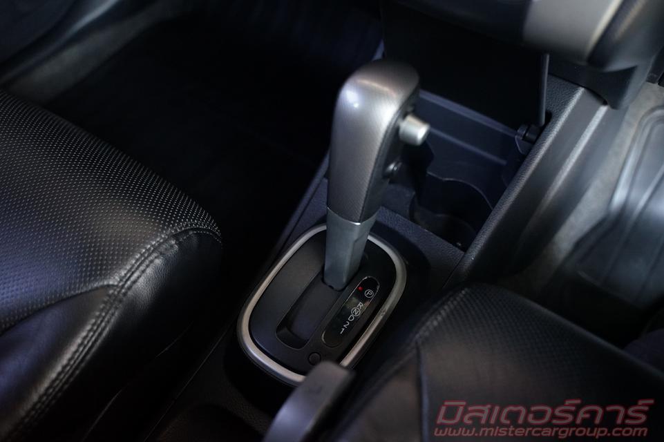2011 NISSAN TIIDA 1.8 G / 5 DOOR 12