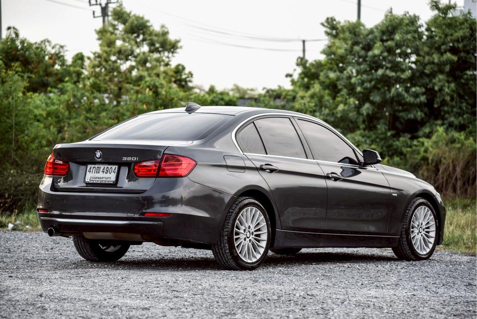 2015 BMW320D auto F30 19