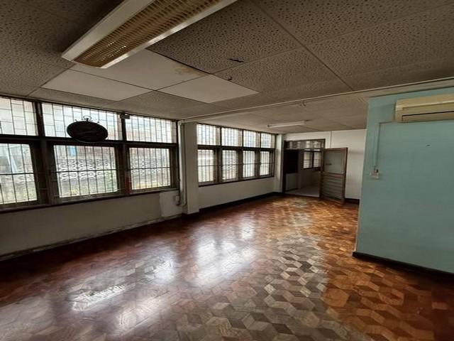 PB5984ให้เช่า บ้านเดี่ยว ย่านรามคำแหง ใกล้แยกลำสาลี บ้านหันหน้าทิศตะวันออก จอดรถในบ้านได้ 3-4 คัน ให้เช่าตามสภาพ 6