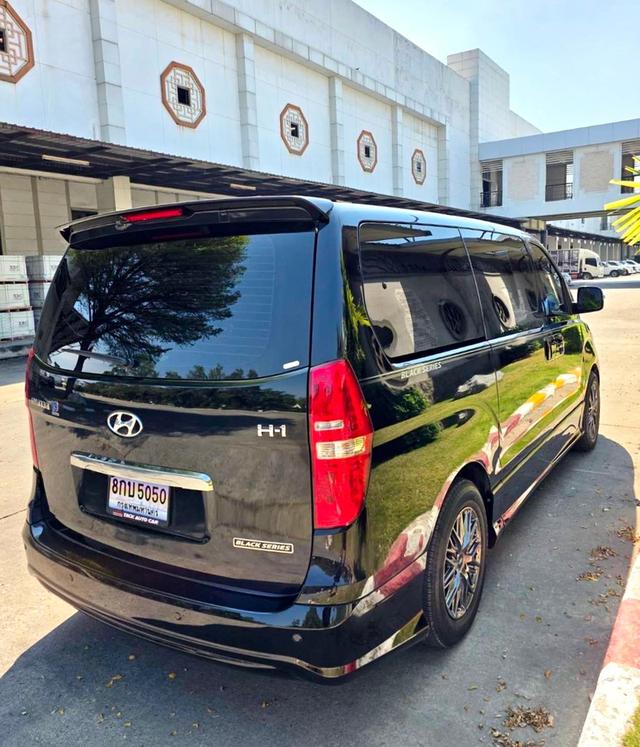 Hyundai H1 2.5 Black Series 10Aniversary สีดำ  ปี 2018 ไมล์ 68,000กม.  5