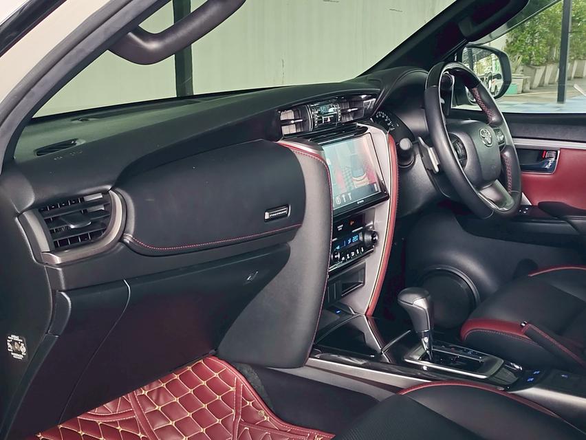FORTUNER LEGENDER 2.4 V 2WD ปี 2021 9