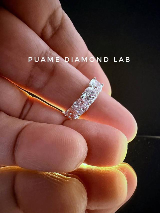 แหวนเพชร แหวนหมั้น แหวนคู่รัก ดีไซน์โดดเด่นงานผีมือละเอียดประณีต มีใบรับประกันสินค้า ทุกชิ้นที่ปุอามี่ Diamond Lap Rama2 (083-2469526)