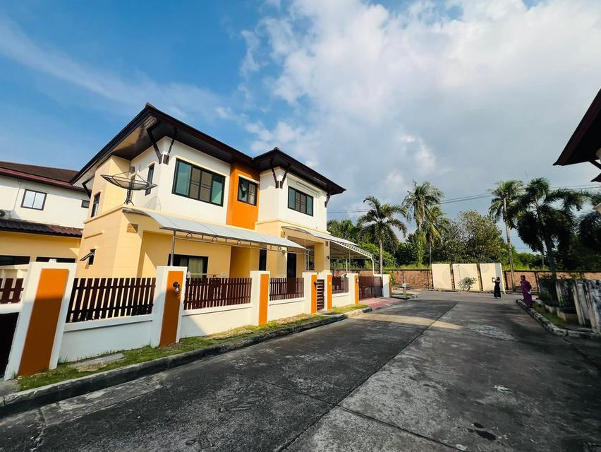 ขายบ้านเดี่ยว 2 ชั้น สวยพร้อมอยู่ ศรีราชา – หนองยายบู่ ✨🏡 #พิกัด: #หมู่บ้านปวีณวรรณ 2