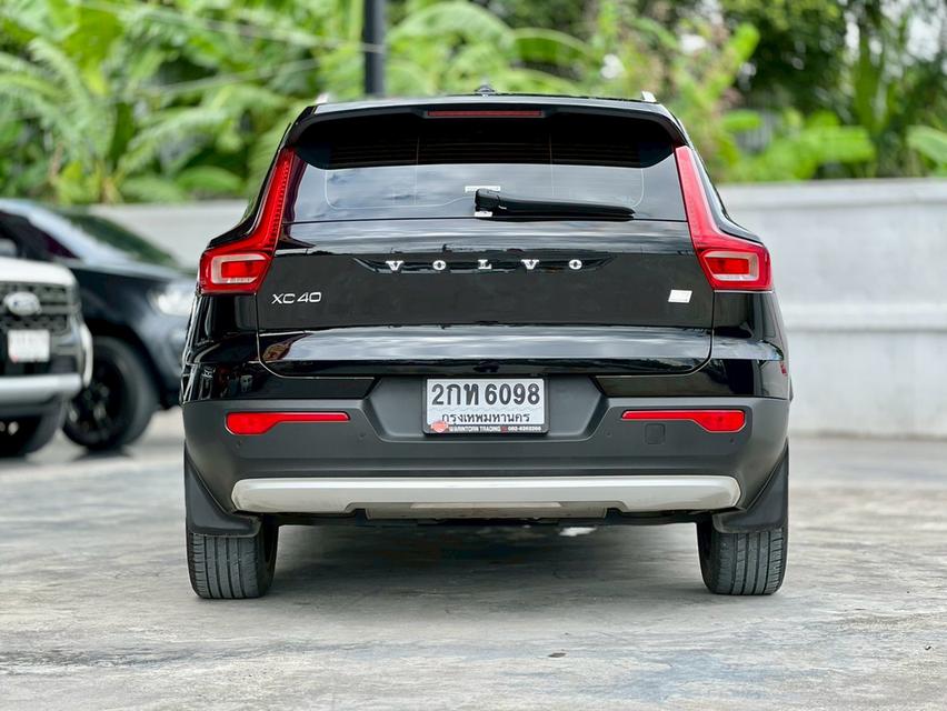 ปี 2021 VOLVO XC40 Recharge T5 Inscriptionโฉม ปี18-ปัจจุบัน (จดทะเบียน2022)สีดำ ตัวท็อป