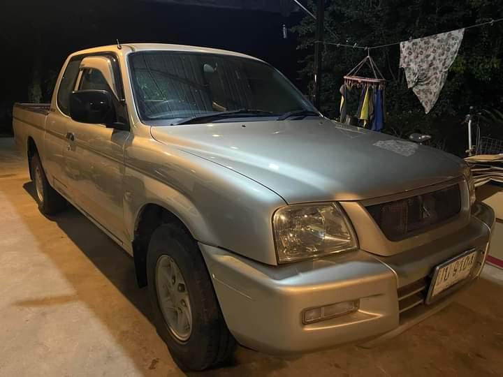 Mitsubishi L200-Strada ปี 2004