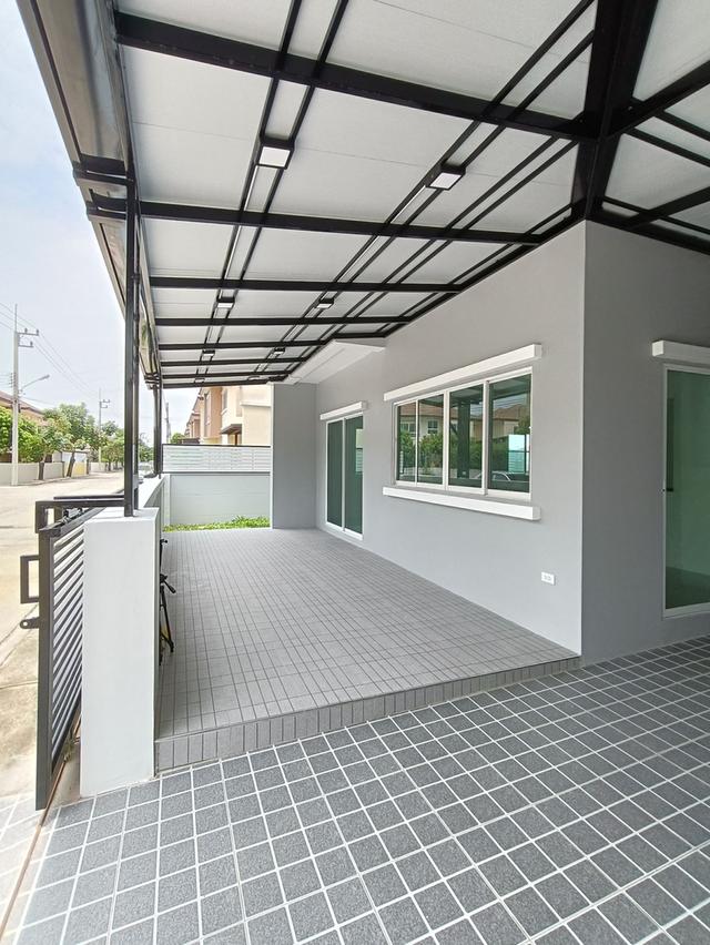 บ้านแฝดลำลูกกาคลอง 3 หมู่บ้านวราภิรมย์ 2 นัดชมบ้าน 085-318-6868 คุณวา 5