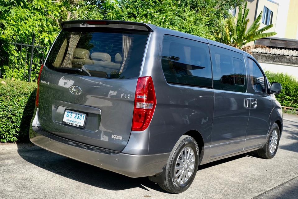 Hyundai H1 2.5 Deluxe ดีเซล  ออโต้  2009  เทา ไมล์ 10x,xxx กม 11