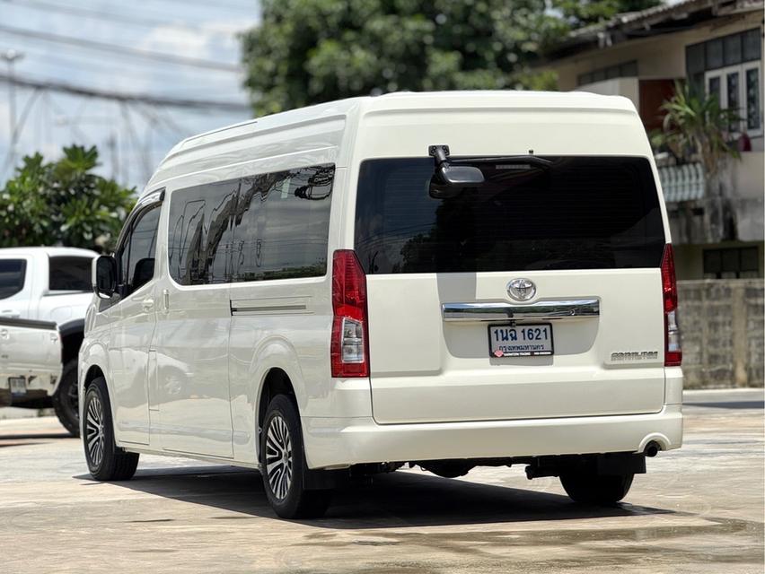 ปี 2019 TOYOTA COMMUTER, 2.8 โฉม ปี19-ปัจจุบัน สีขาว เครื่องยนต์ 2.8 ดีเซล เกียร์ออโต้ Vip แสงสีเสียงเต็ม