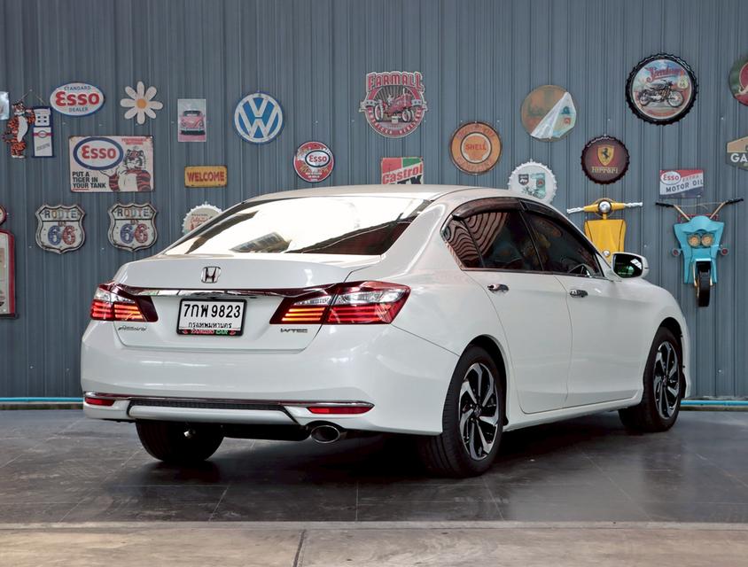 HONDA ACCORD 2.0 E i-VTEC ปี2018 รถบ้านแท้ สภาพกริ๊บๆ ใช้งานน้อย