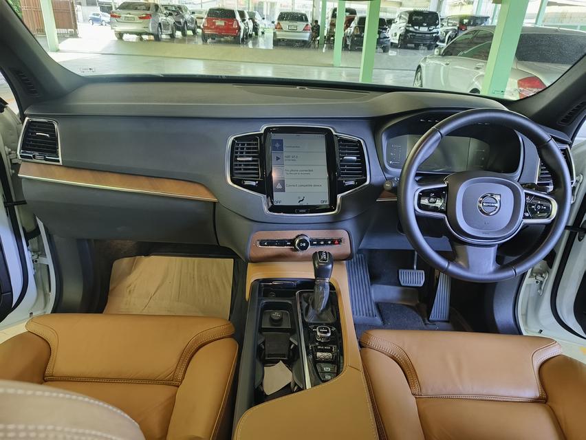 VOLVO XC90 D5 AWD Momentum ปี 2017 ไมล์แท้ เข้าศูนย์ (เจ้าของขายเอง) เครื่องยนต์ดีเซล 2.0 รูปที่ 9