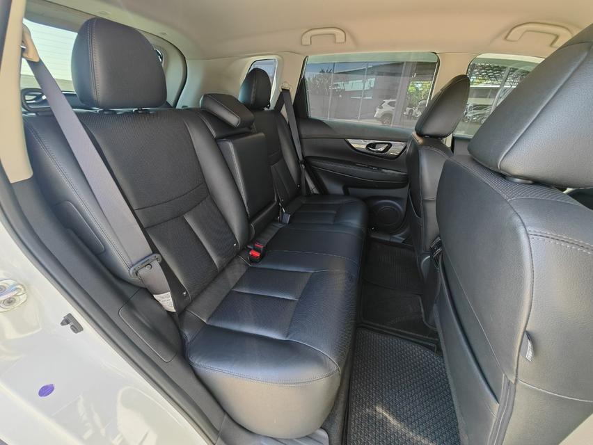 ขาย NISSAN X-TRAIL 2.0V HYBRID ปี 2018 ไมล์แท้ 160,000 กม. 9