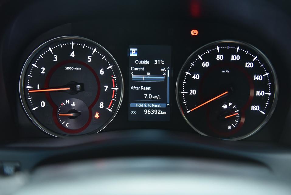 TOYOTA ALPHARD 2.5 SC  17