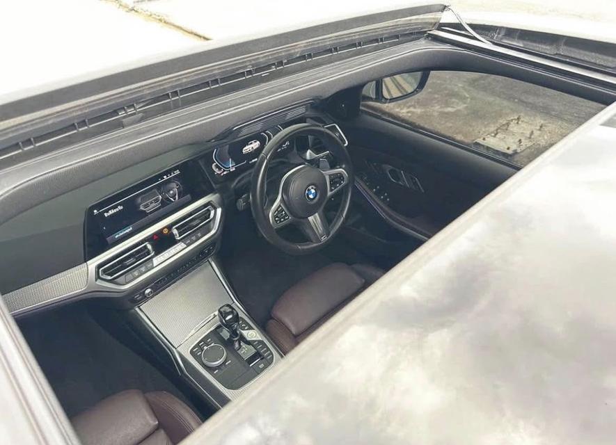BMW 330e M Sport 2021 (G20) รูปที่ 3