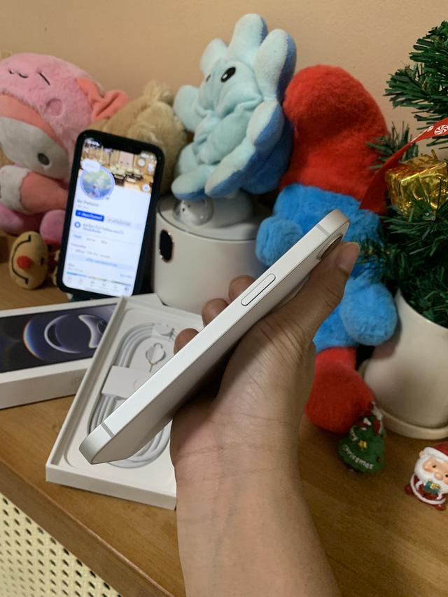 ðąiPhone 16e 128 GB āļŠāļĩāļāļēāļ§ !!!!!!!!