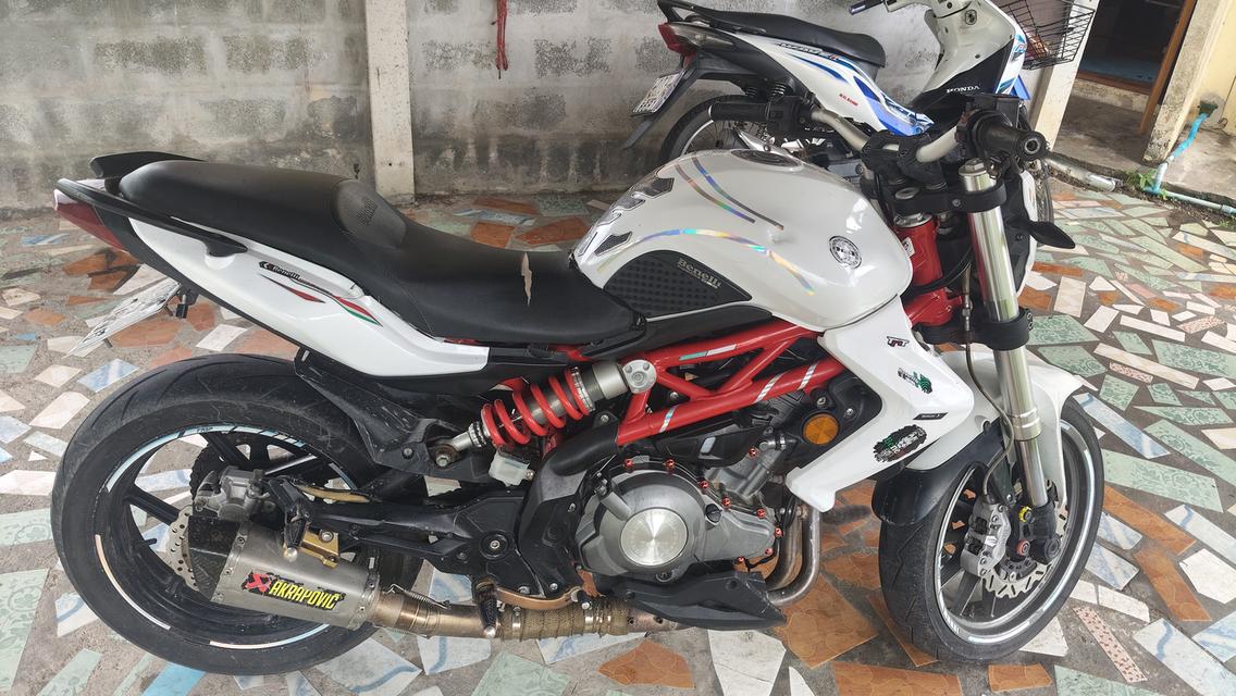 มอเตอร์ไซค์ benelli 300 cc รูปที่ 11