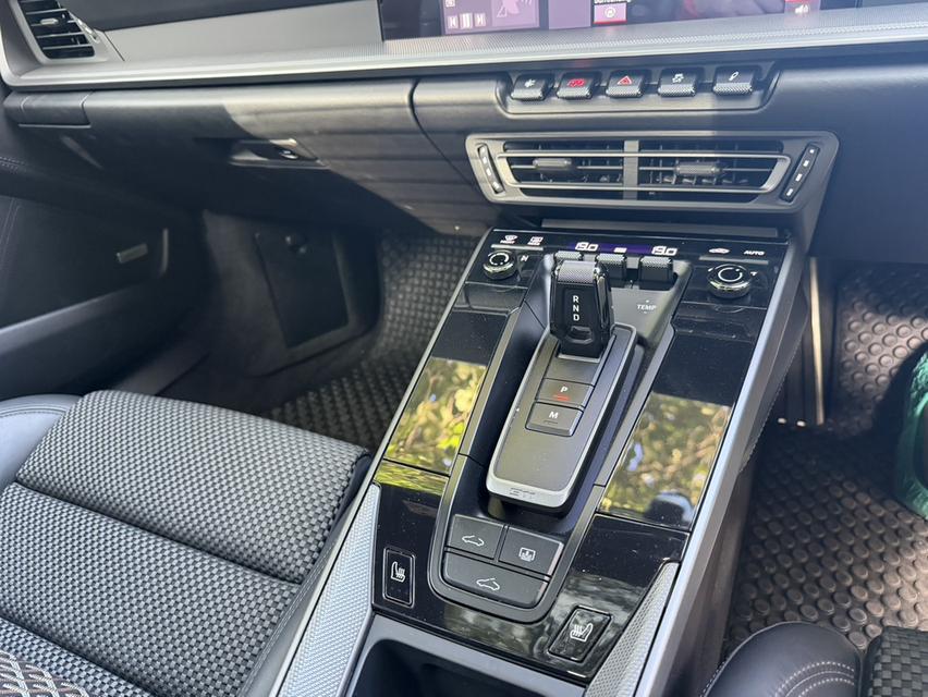 Porsche 911 Carrera S Carbon Package 2021 🚀 ⚡️ สภาพสะสม ป้ายแดงยังอาย! ใช้งานน้อยจัดๆ รูปที่ 13