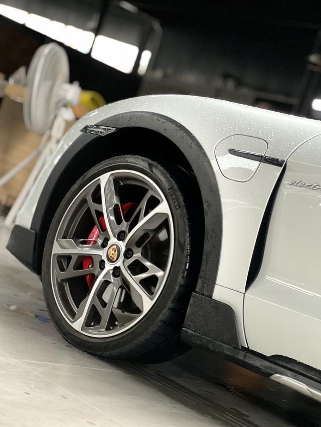 Porsche Taycan 4s 7