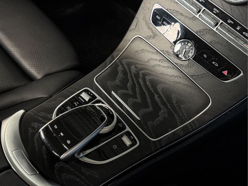 รหัสรถ WRT5081 2019 BENZ C-CLASS, C300e AVANTGARDEW205 จดทะเบียนปี 2020 สีดำ เบนซิน/ไฟฟ้า 12