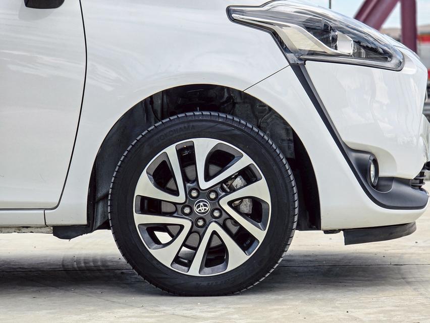 รหัสรถ CBLX5752 ✨TOYOTA Sienta 1.5V ปี 2019 3
