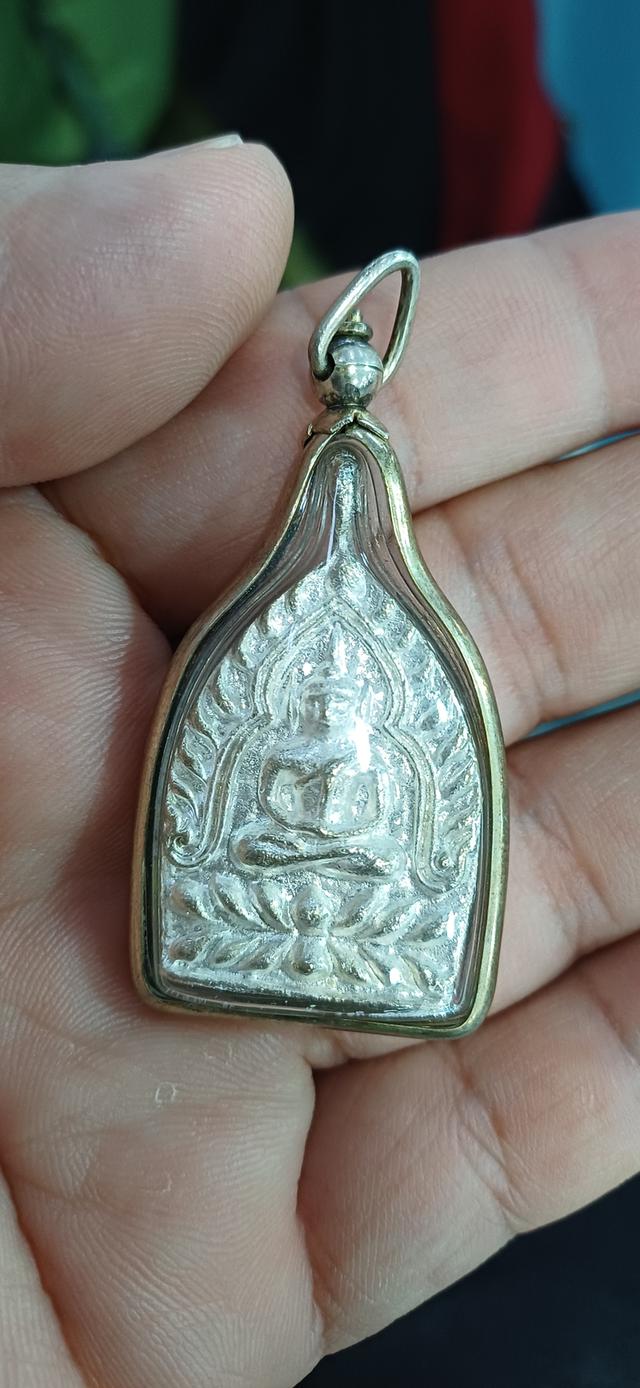 เหรียญเจ้าสัวมหาเศรษฐี ญส.ส.90 僧王级大富豪圣物:曼谷僧王庙(Wat Bowonniwet)佛历2546年(2003年)“座山佛/座山富贵佛(Phra Chao Sua)” 庆祝前僧王90寿辰(双面委员模) รูปย่อยที่ 2