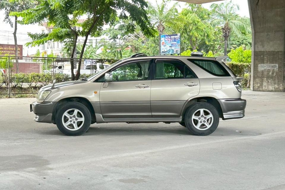 Toyota Harrier 3.0 Four AT ปี 2004 8