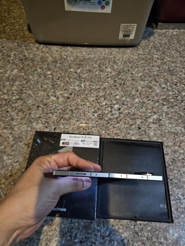 ขายๆๆๆถูกSamsungFold6 256กิ๊กRam12สีใหม่หายาก Shadow ยกกล่องอีมี่ตรงอุปกรยังไม่แกะเลยคับสูนTrueสภาพสวยการใช้งานดีเยี่ยมทุกๆฟังชั่นเครื่องรีสโตได้ตลอดไ 3