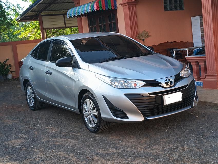 toyota yaris ativ 1.2 j ปี 2018