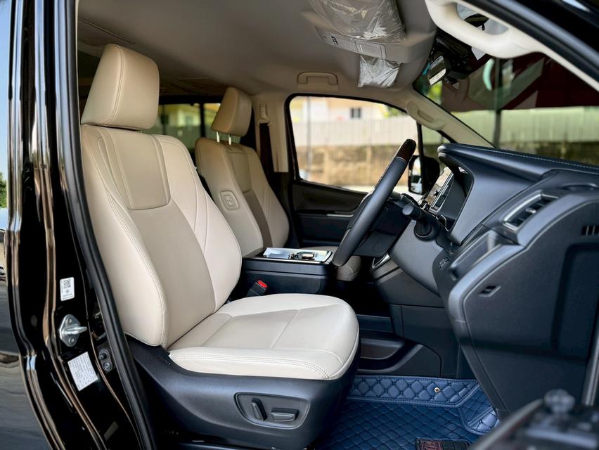 Yoyota Majesty 2.8Grande ปี24 11