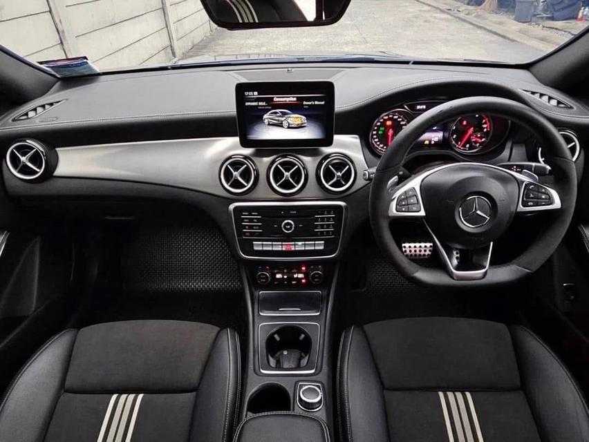 ขายรถหรู Mercedes-Benz CLA-Class 250  3