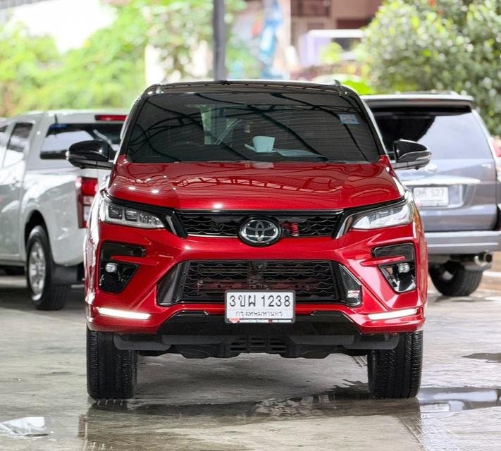 ปี 2022 TOYOTA FORTUNER, 2.8 GR SPORT BLACKTOP 4WD รูปที่ 3