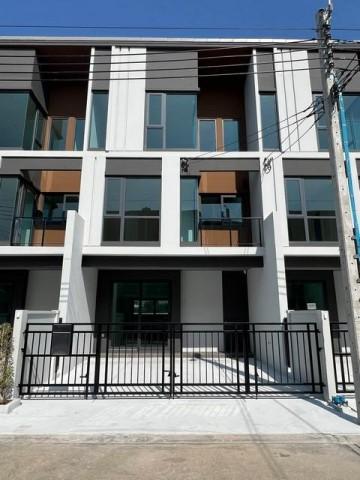 HR 10453 ให้เช่าทาวน์โฮม 3 ชั้น 3ห้องนอน โครงการบ้านกลางเมือง รามคำแหง 174 1