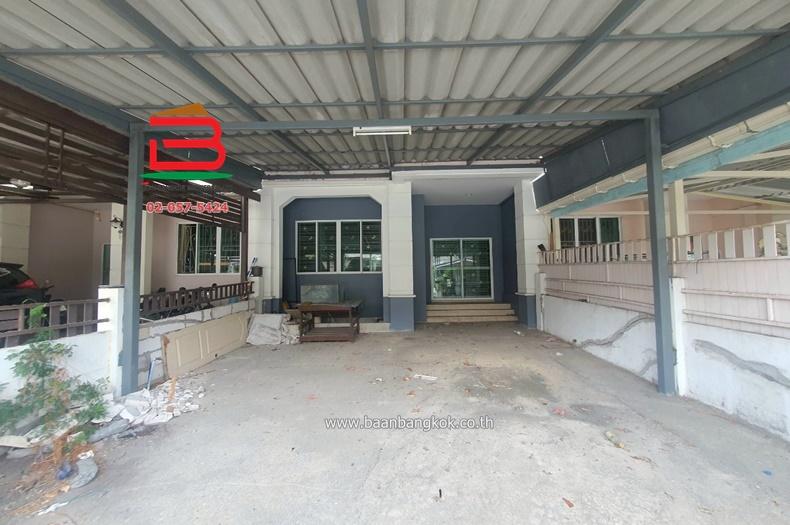 ทาวน์เฮาส์ โครงการ บดินทร 2 เนื้อที่ 29.8 ตรว. ใกล้ซาฟารีเวิลด์ ถนนเลียบคลองสอง แขวงบางชัน เขตคลองสามวา กรุงเทพฯ