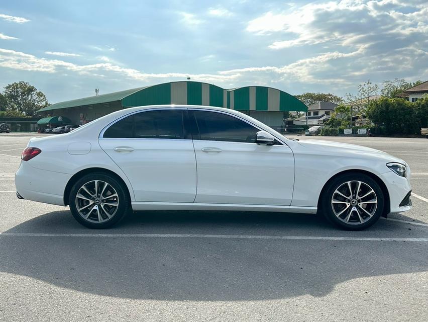 MERCEDES-BENZ E300e Avantgarde Facelift " Plug-in " W213 2.0L Turbo+Electric 5