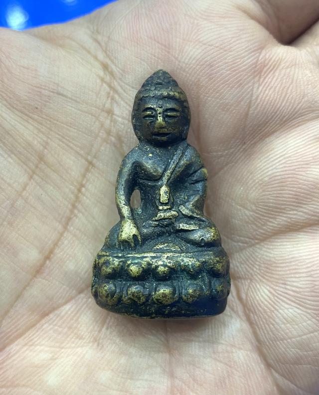 พระกริ่งใหญ่ ก้นถ้วย วัดอรุณฯ ปี 2496