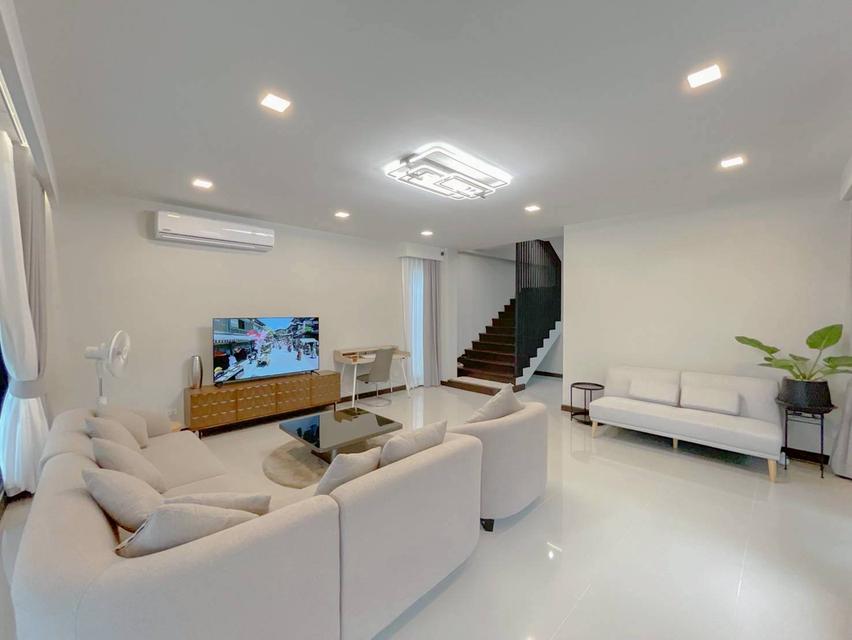 ขายทาวน์โฮม 3 ชั้น ใกล้หมู่บ้านนักกีฬาแหลมทอง บ้านรีโนเวทใหม่พร้อมอยู่ (N.1874) 6