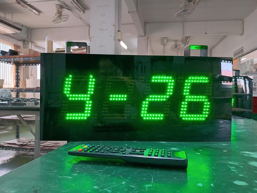 นาฬิกาติดผนัง นาฬิกาโรงงาน Clock ขนาดตัวเลขสูง 4 นิ้ว แสดงเวลา สลับ อุณหภูมิ สนใจ 061-813-7337 เยี่ยมชมเว็บไซต์ใหม่ https://www.digitals-board.com/ รูปที่ 8