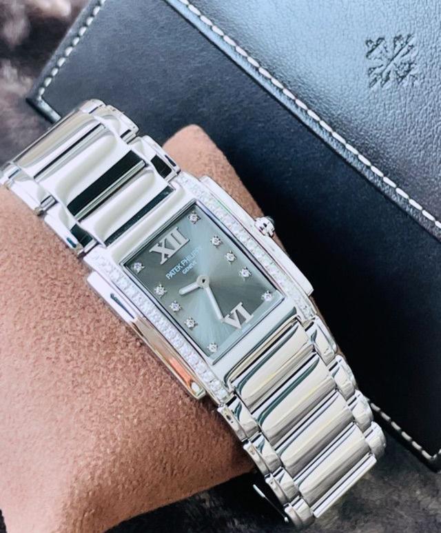 นาฬิกา Patek Philippe รุ่น Twenty 4 2