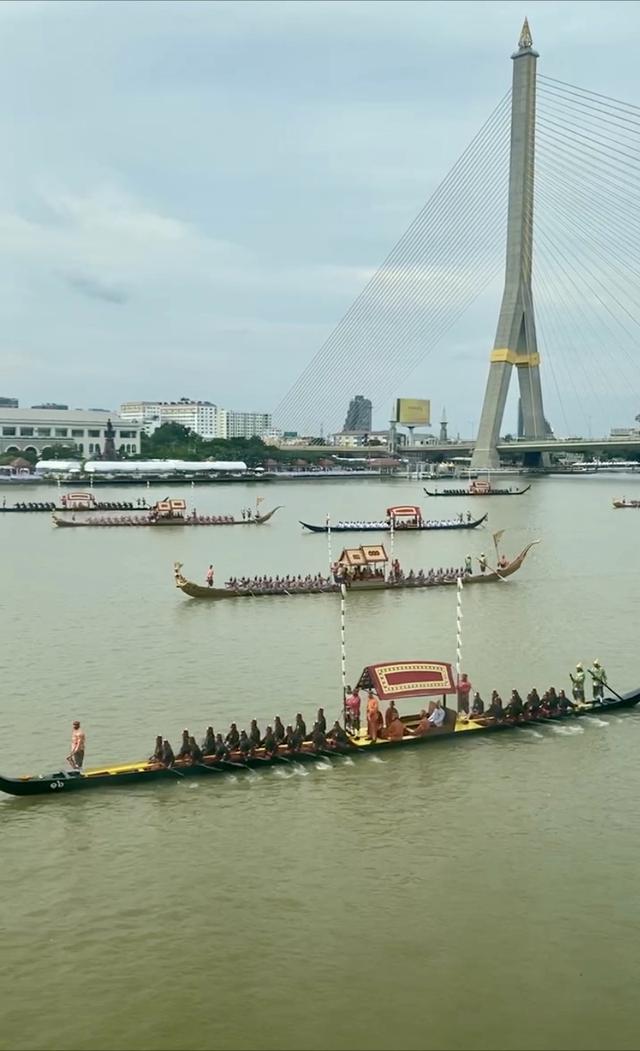 ชีวิตริมน้ำ ใจกลางเมืองเก่า ( บางลำพู /พระอาทิตย์ ) Riverside life in the heart of the old city (Bang Lamphu / Phra Athit) 14