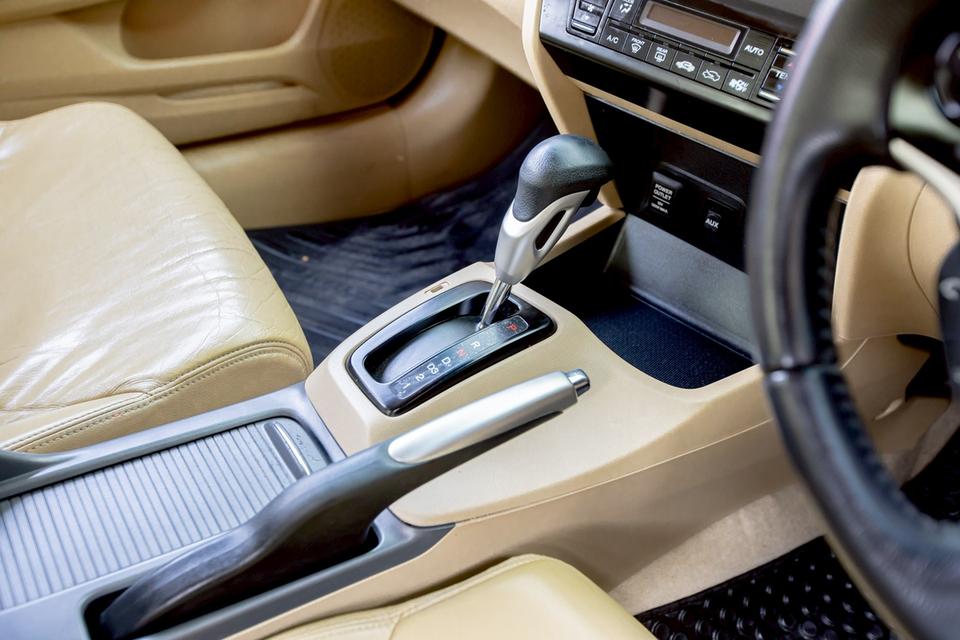 Honda Civic Fb 1.8E Navi ปี 2013 เบาะไฟฟ้า มือเดียวป้ายแดง สีดำ 17