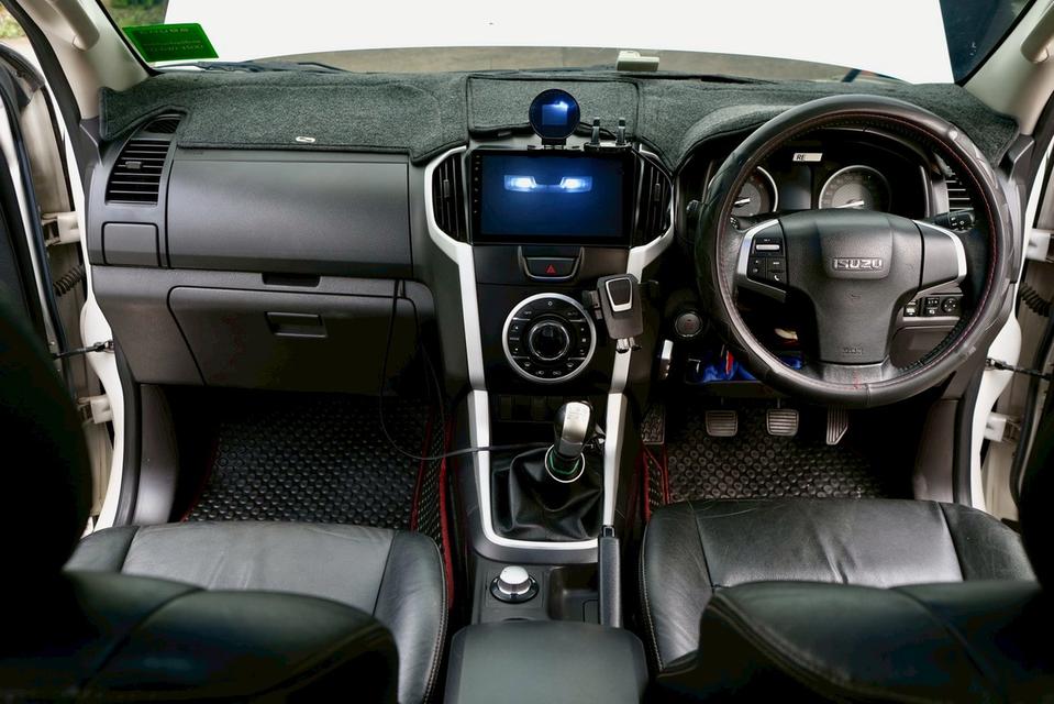 Isuzu D-max Vcross Z Prestige 3.0 4WD ไมล์ 81000 km.  8
