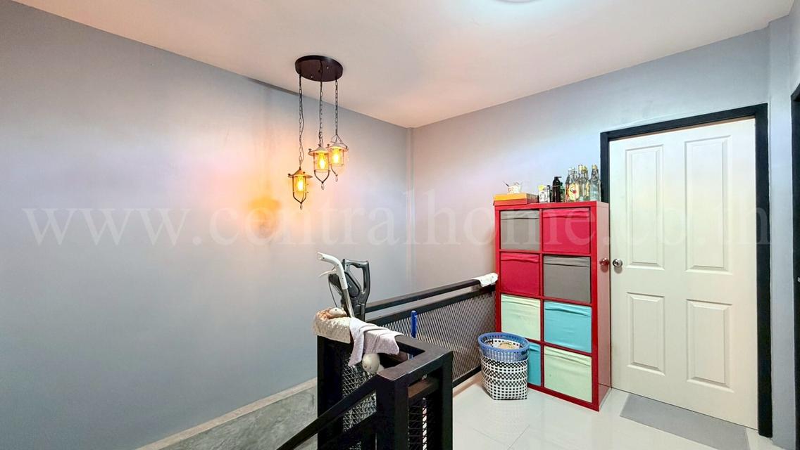 ทาวน์โฮม เด่นชัย คลองกันยา บางพลี หลังริม พื้นที่กว้าง ตกแต่งสไตล์ลอฟท์ 13